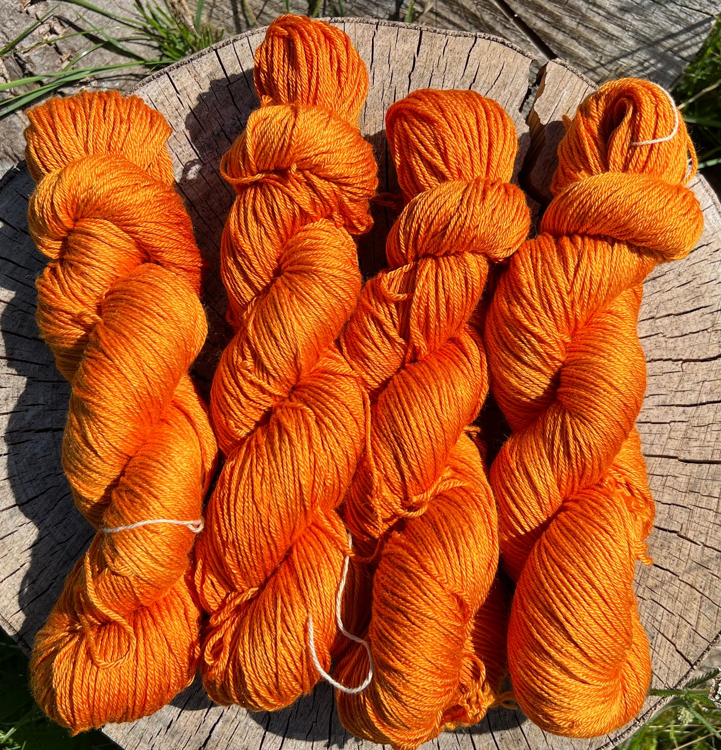 Håndfarvet sw merino og morbærsilke 50/50