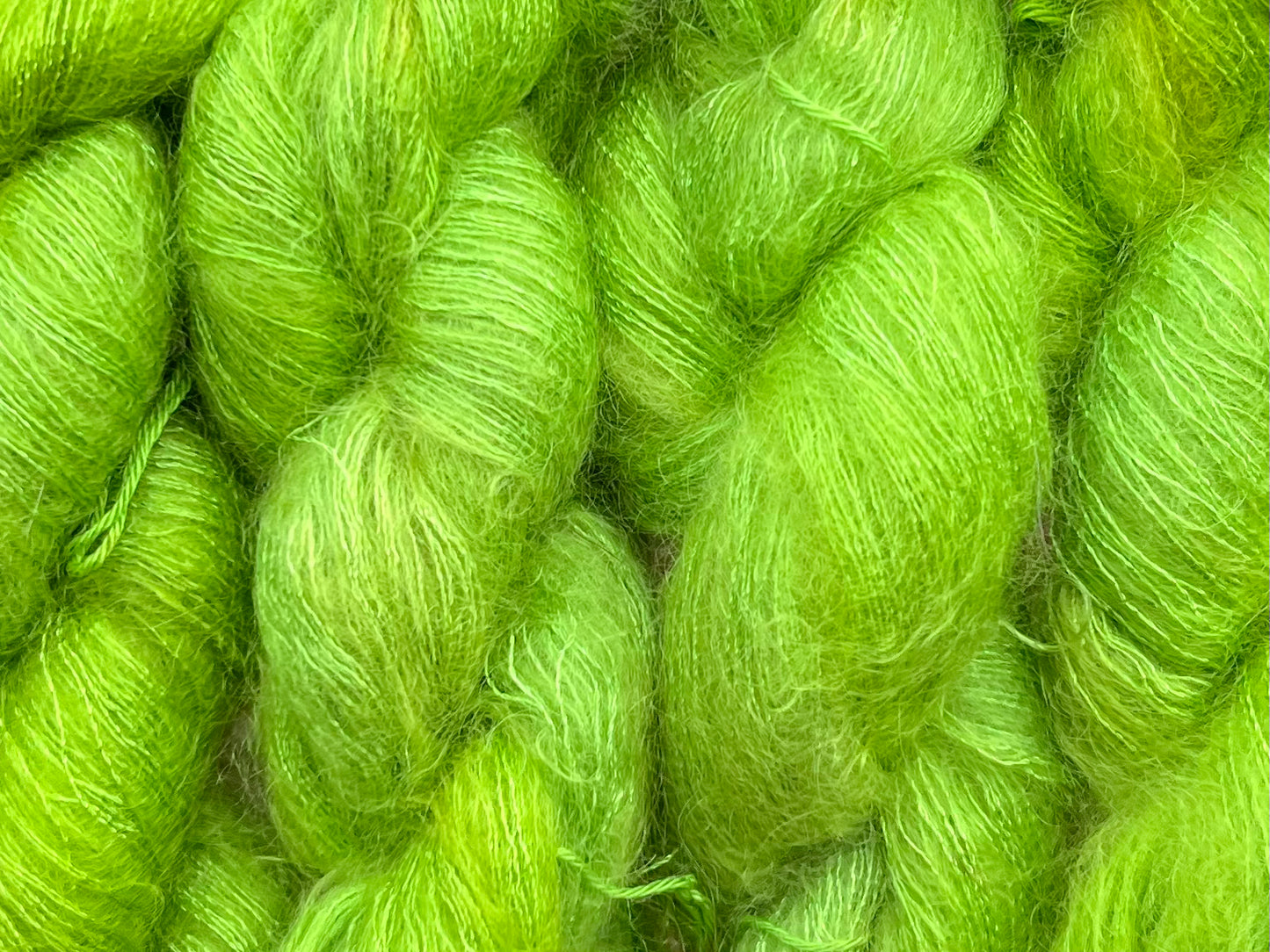 Håndfarvet silkemohair 60/40 💚