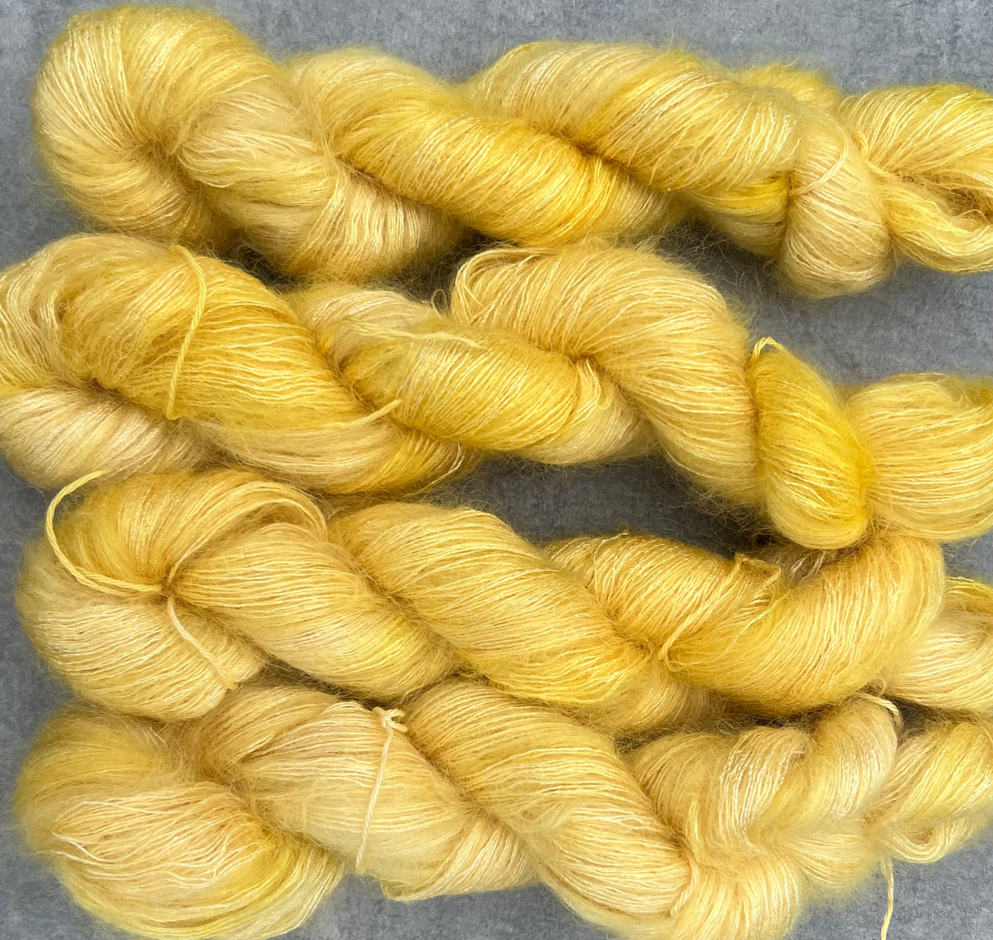 Håndfarvet silkemohair