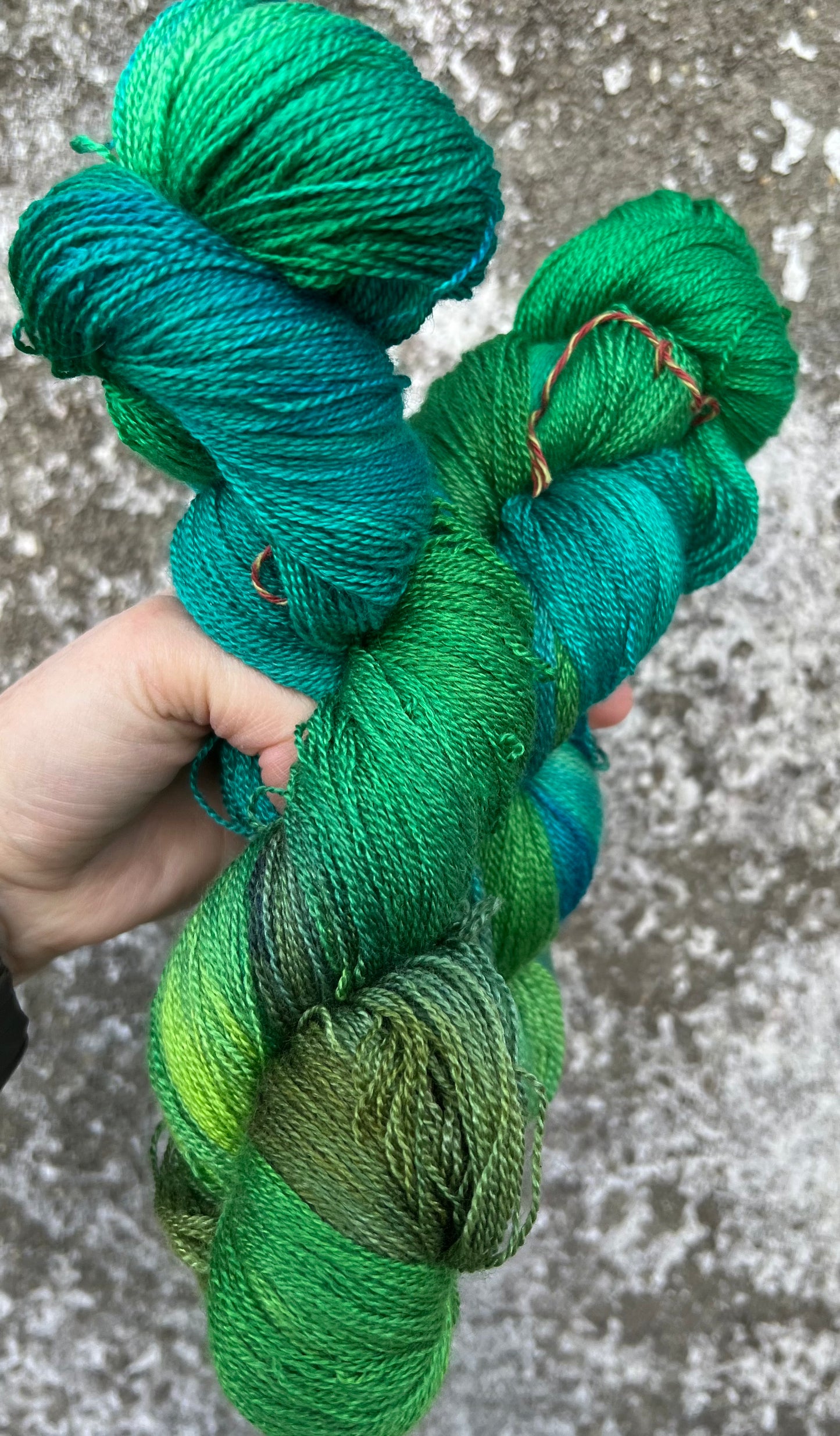 Håndfarvet sw merino og silke lace