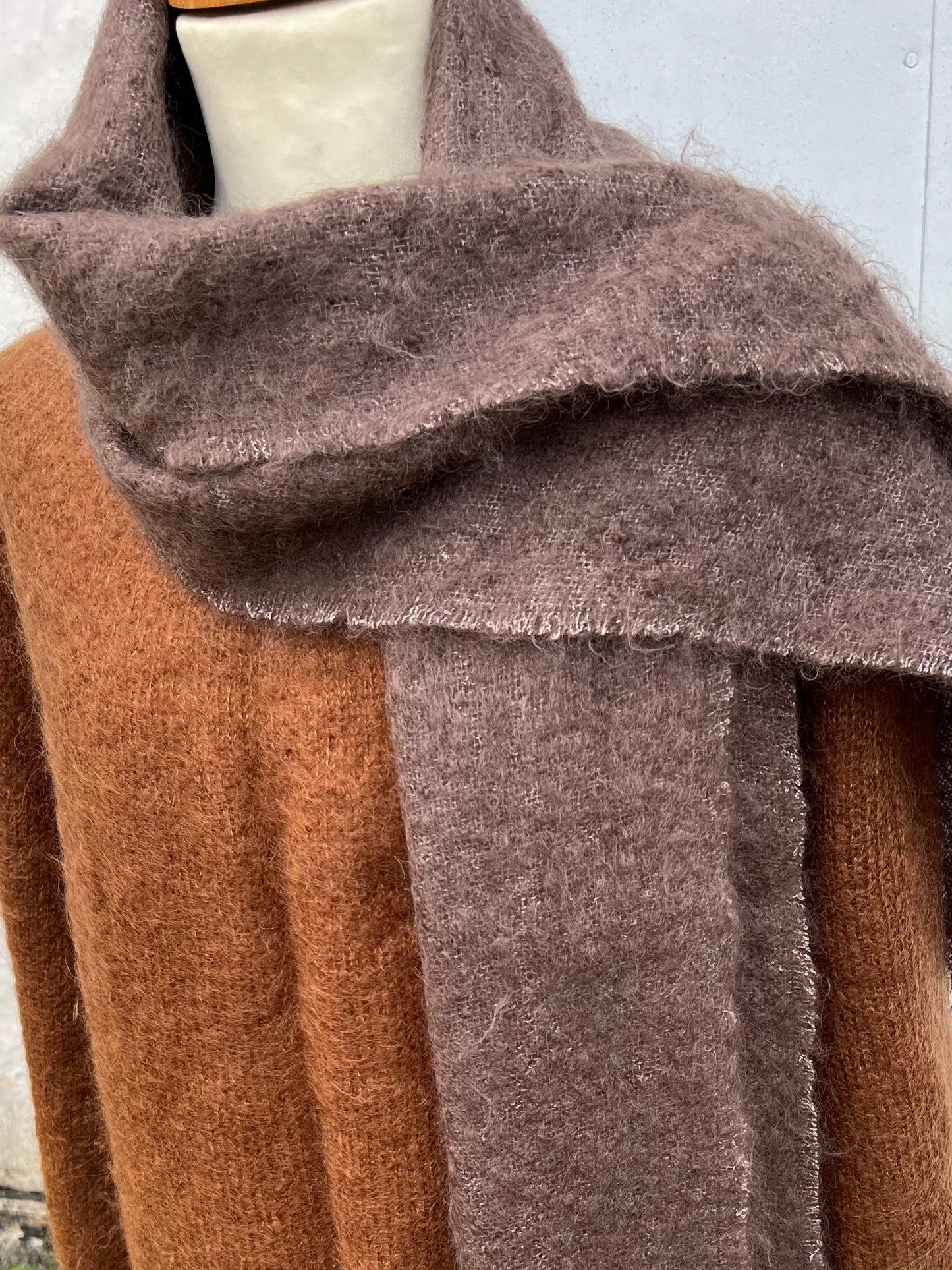 Vævet halstørklæde brun