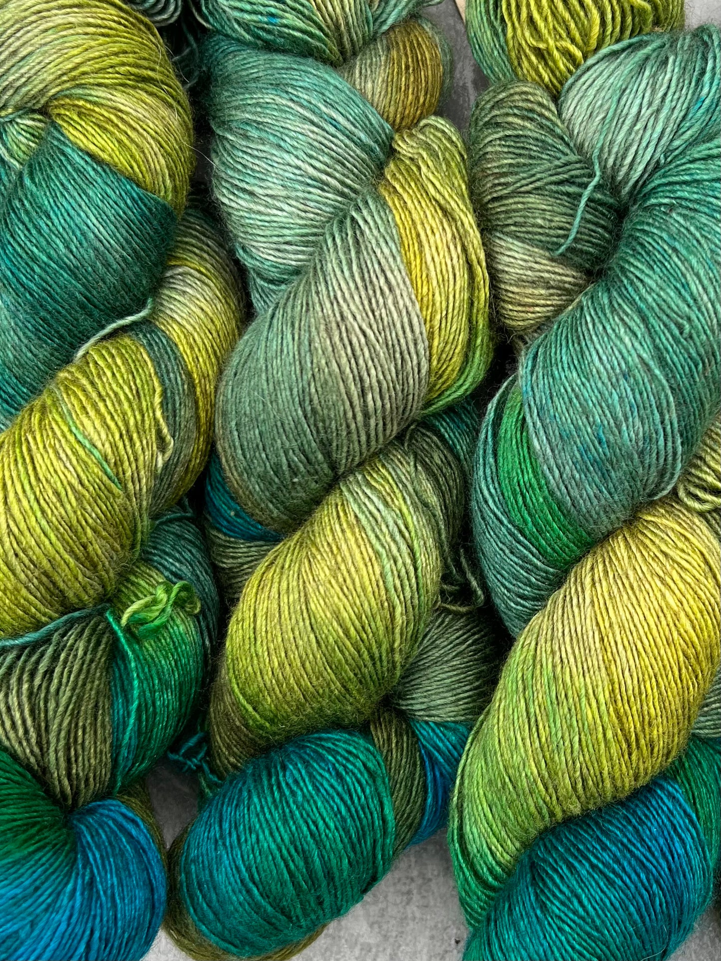 Håndfarvet merino, yak og silke