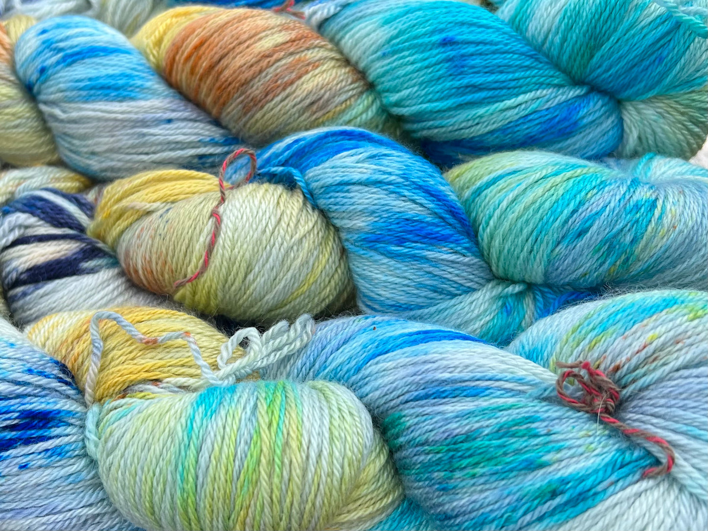 Håndfarvet sw merino/silke/cashmere