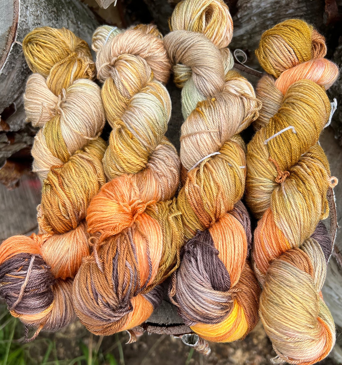 Håndfarvet sw merino og morbærsilke 50/50