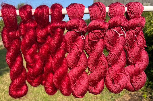 Håndfarvet sw merino og morbærsilke 50/50