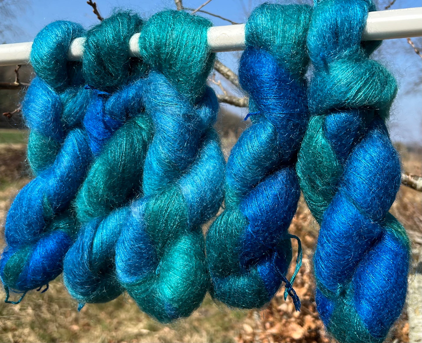 Håndfarvet Velfærdsmohair 💙💚