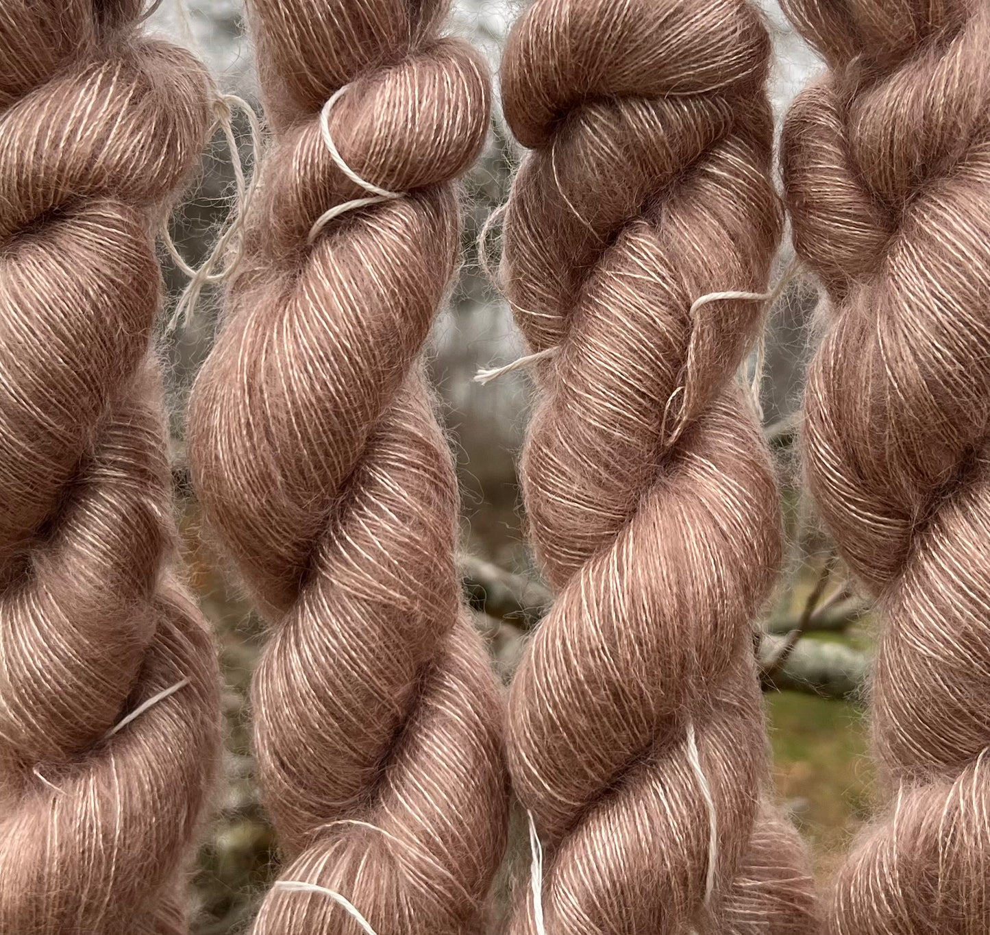 Silkemohair 60/40 i Kork 40 gram.