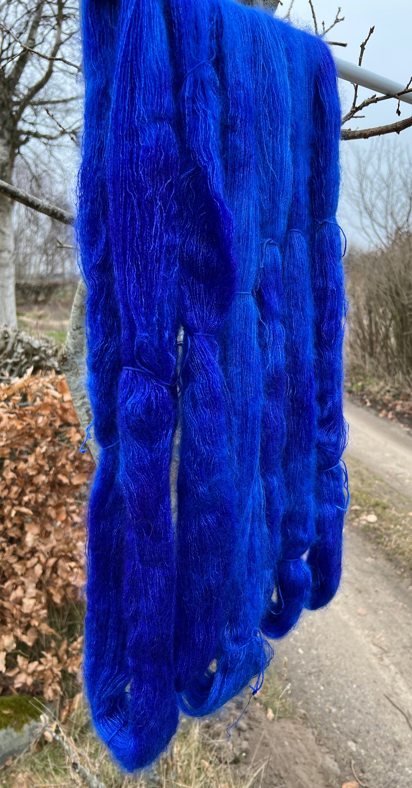Håndfarvet silkemohair 💙